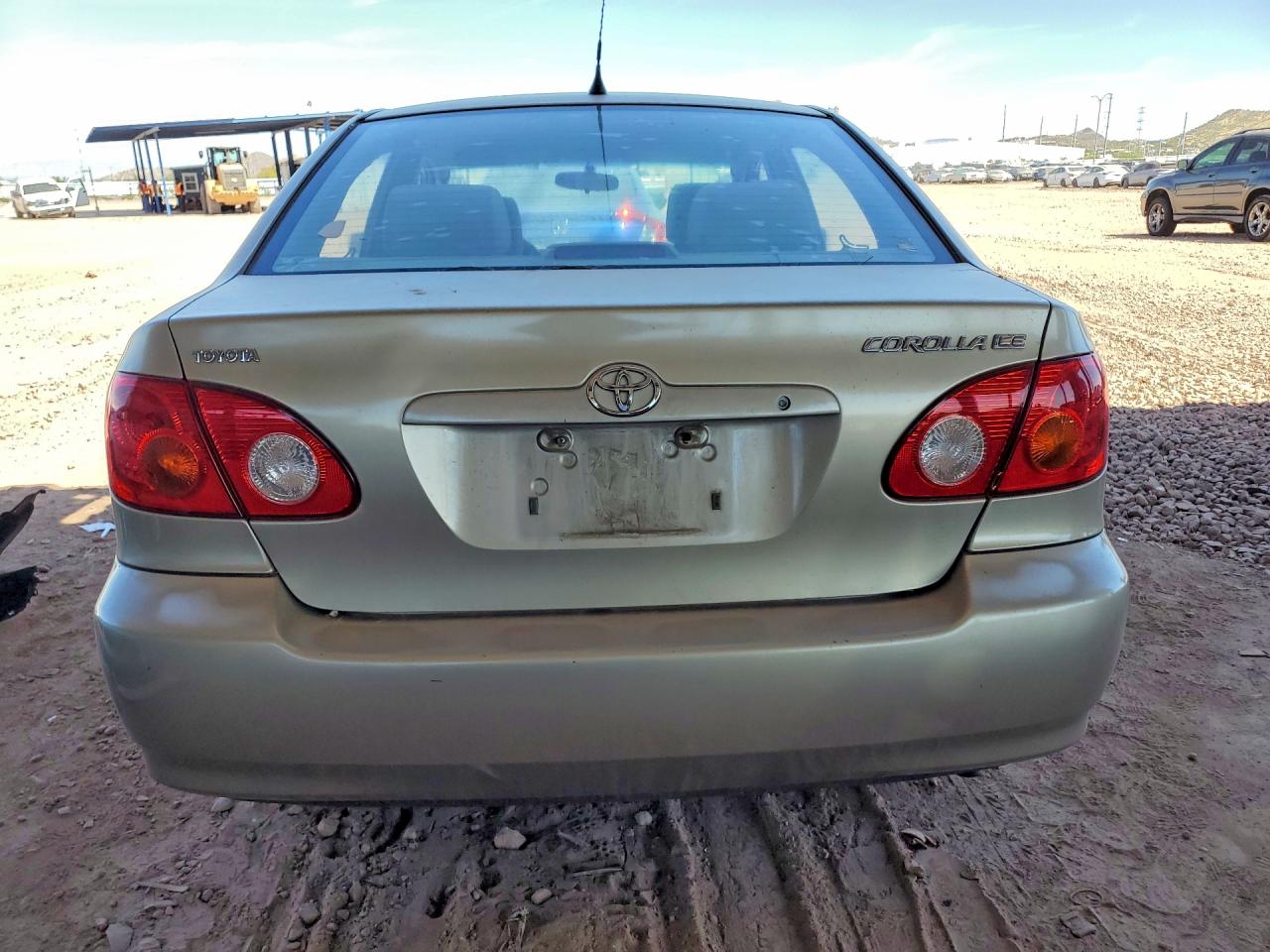 2004 TOYOTA COROLLA LE photo 16