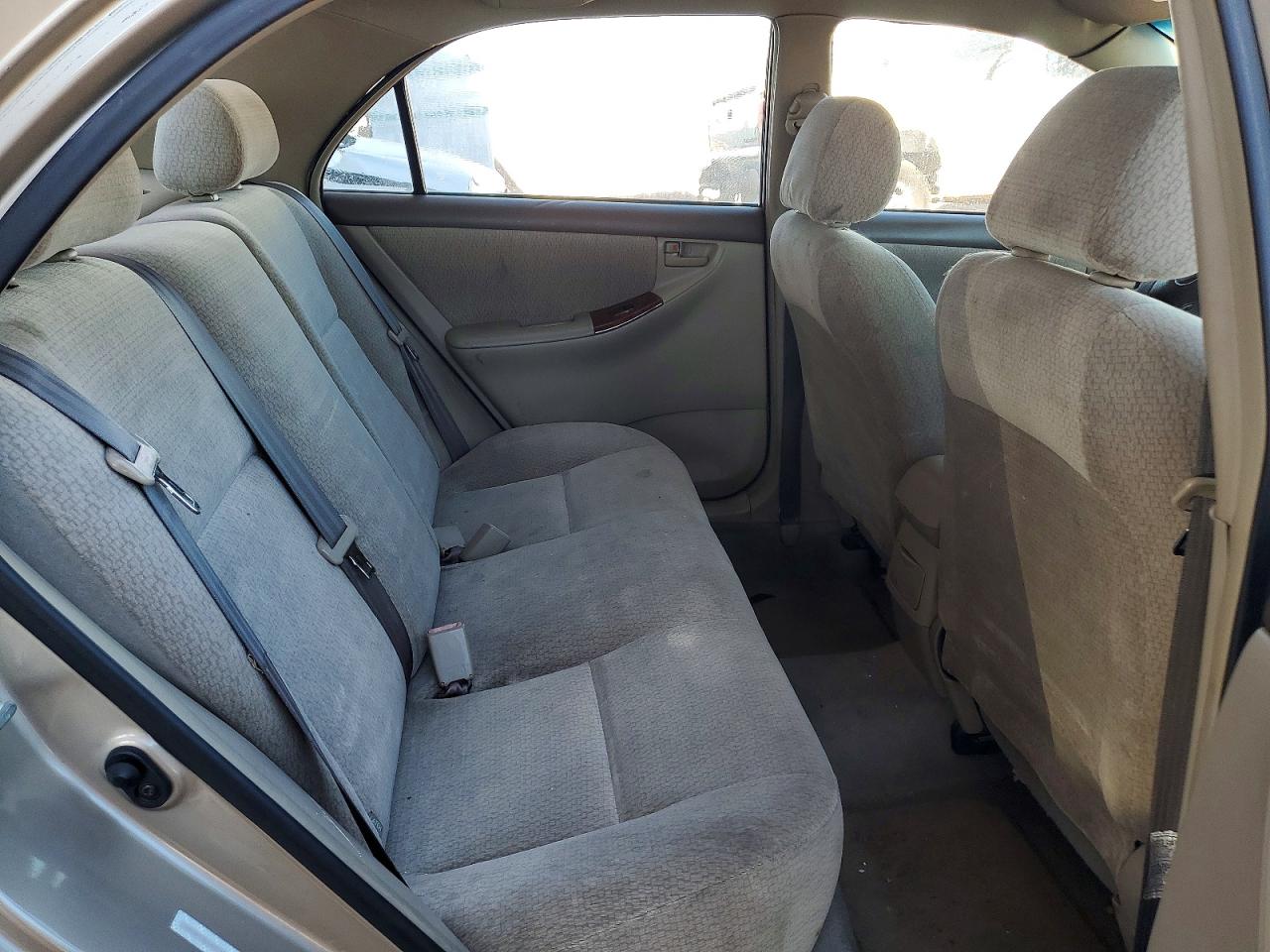 2004 TOYOTA COROLLA LE photo 28