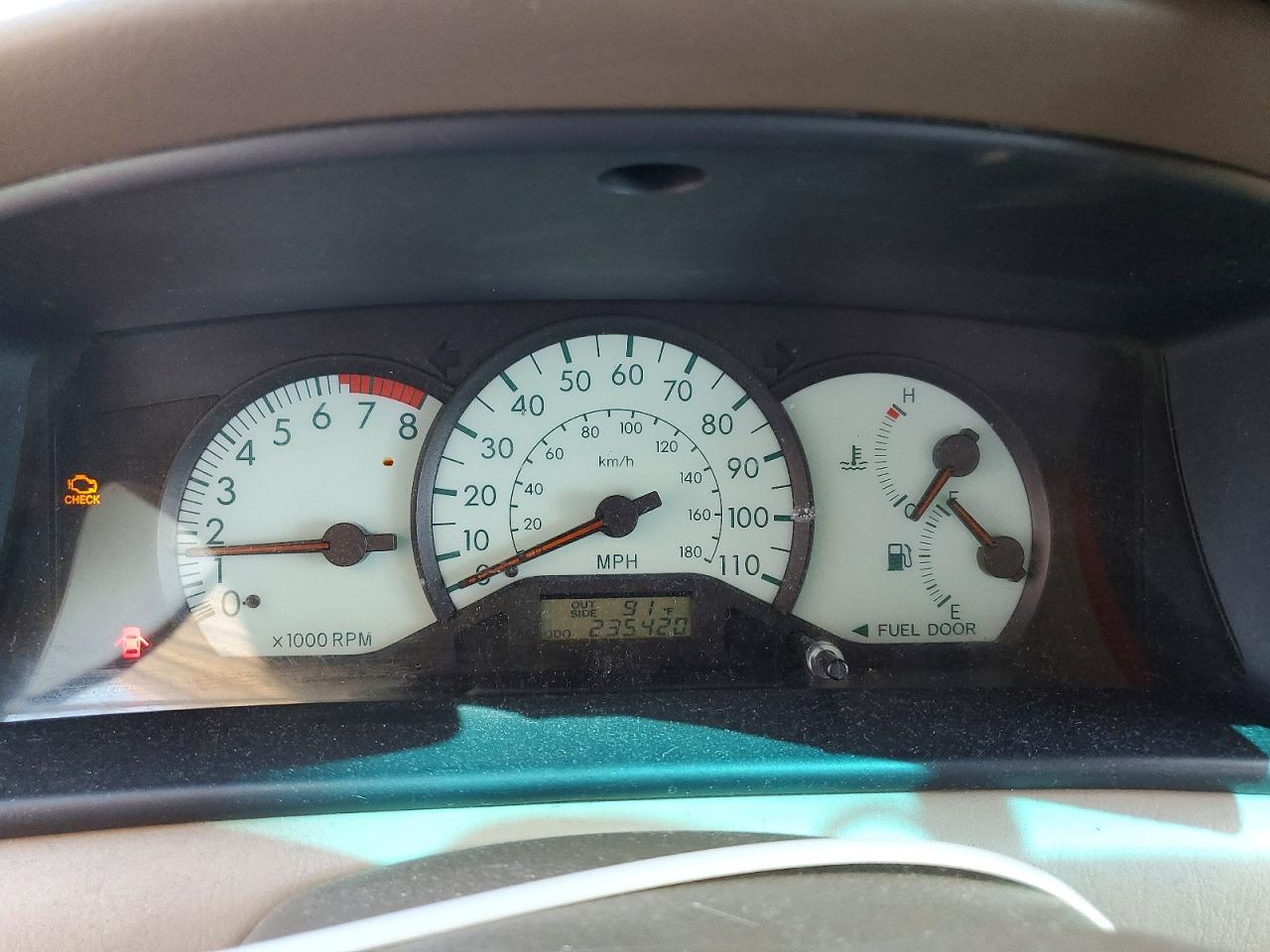 2004 TOYOTA COROLLA LE photo 25