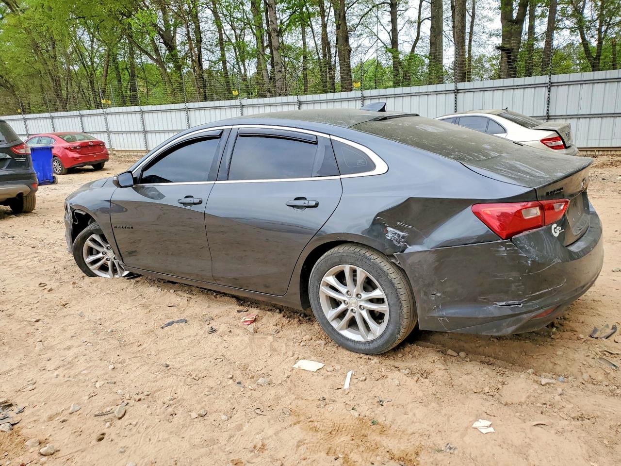 2018 CHEVROLET MALIBU LT photo 3