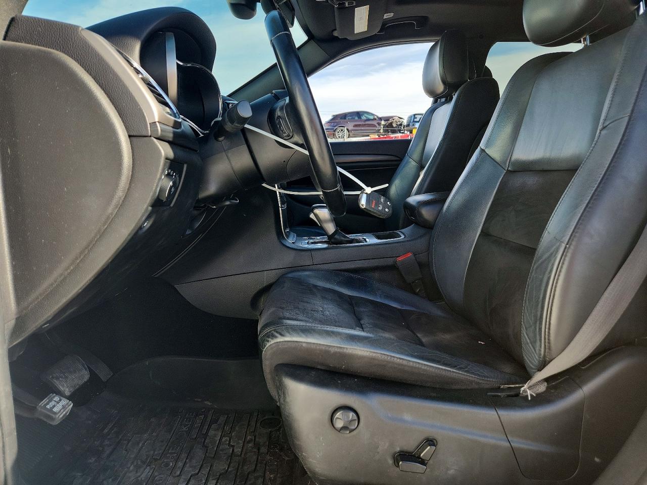 2020 JEEP GRAND CHEROKEE LAREDO photo 13