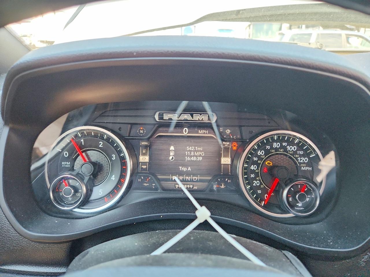 2021 RAM 3500 BIG HORN photo 25