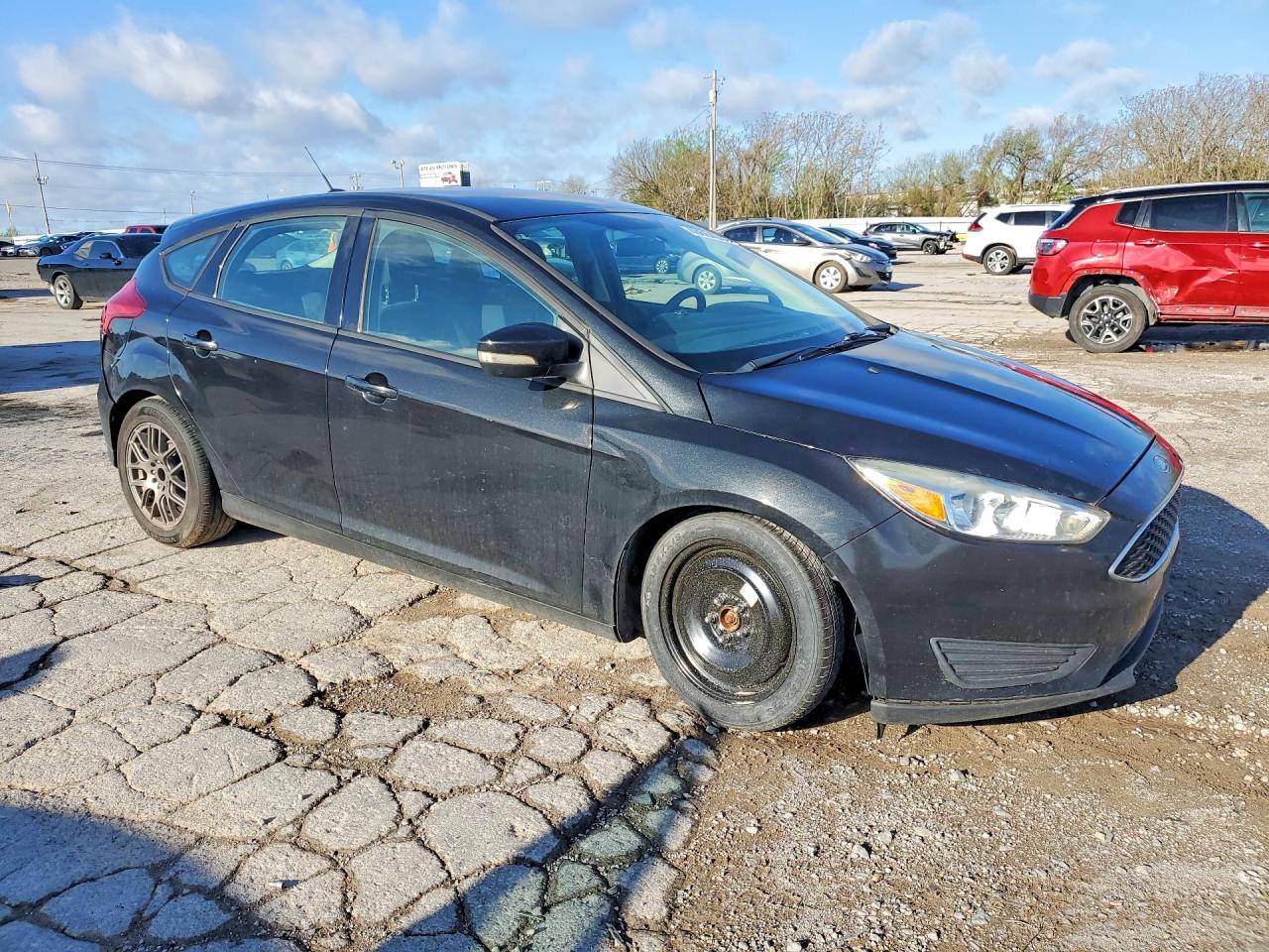 2015 FORD FOCUS SE photo 7