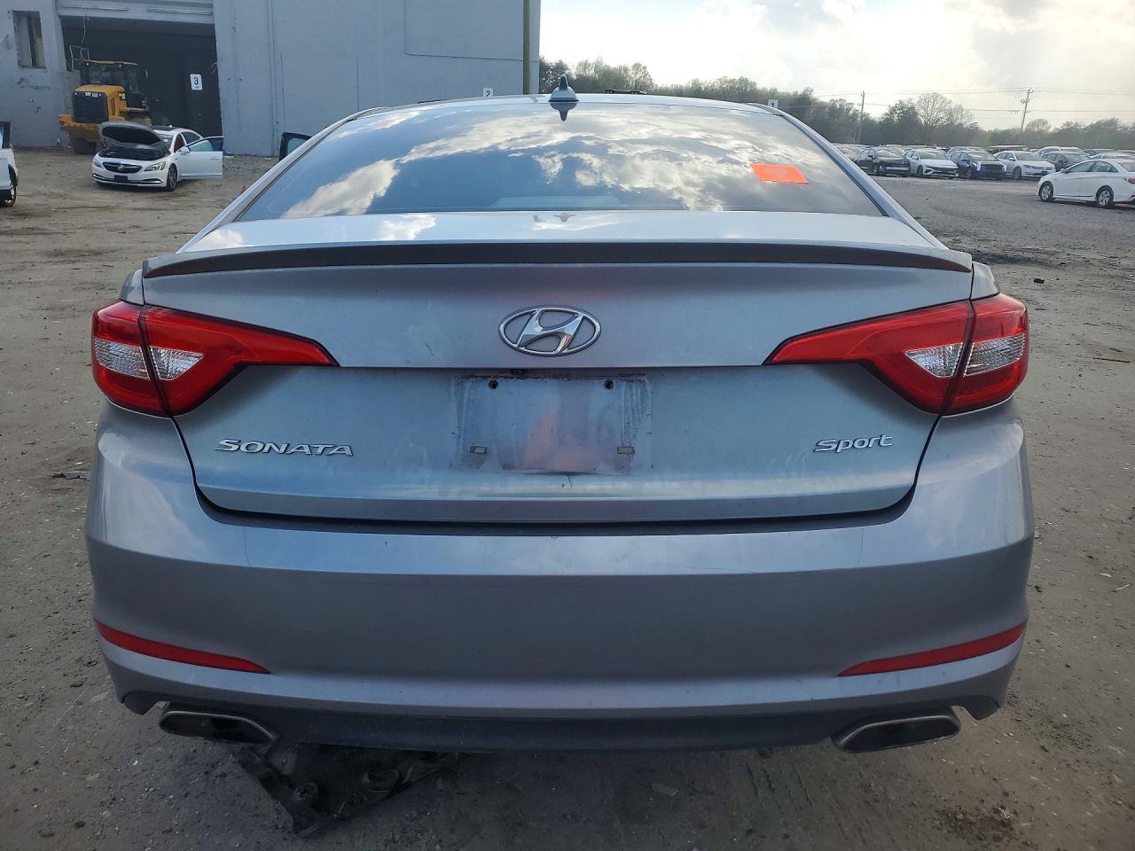 2016 HYUNDAI SONATA SPORT photo 11