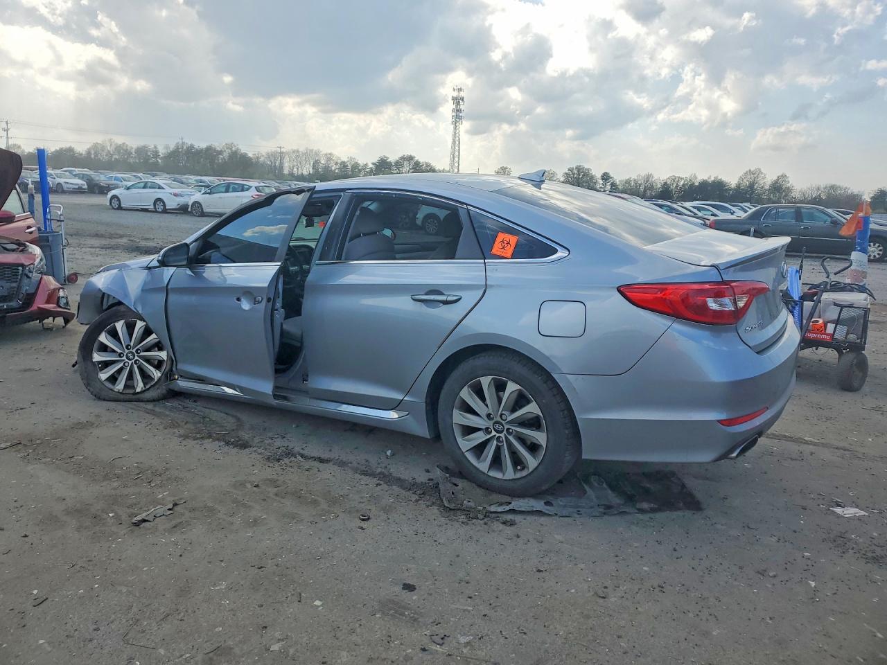 2016 HYUNDAI SONATA SPORT photo 3