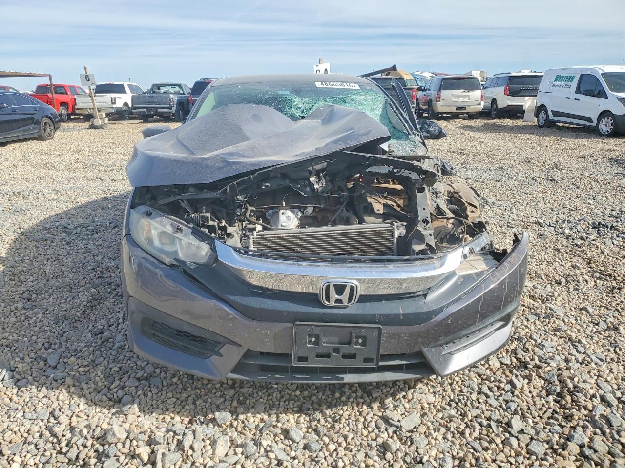 2017 HONDA CIVIC LX photo 9