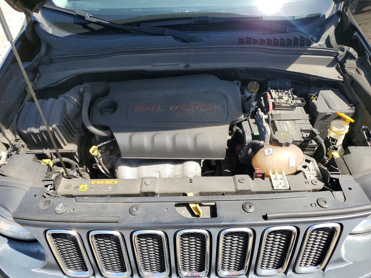 2017 JEEP RENEGADE SPORT photo 23