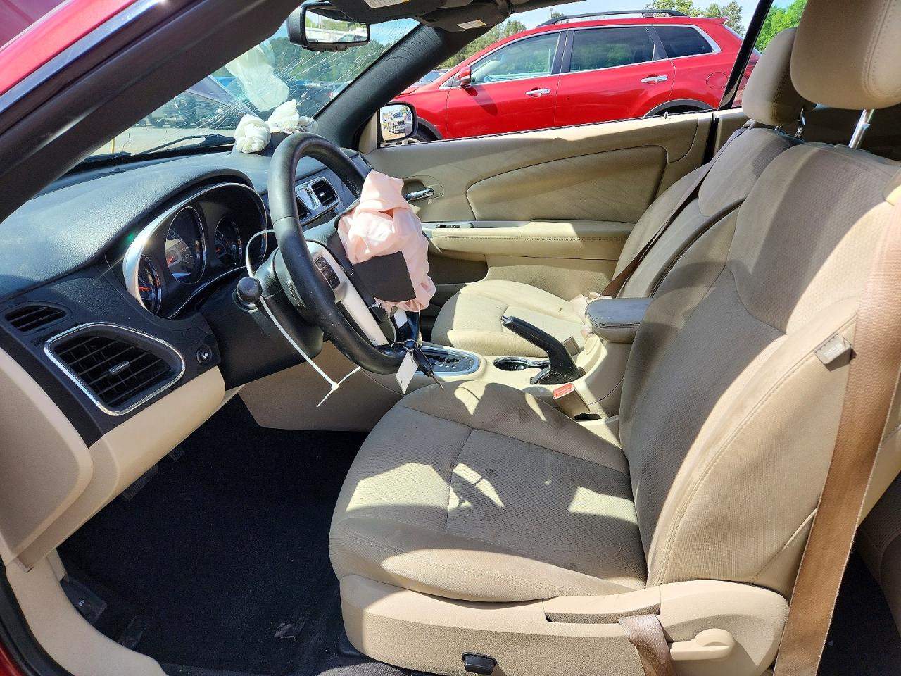 2013 CHRYSLER 200 TOURING photo 13