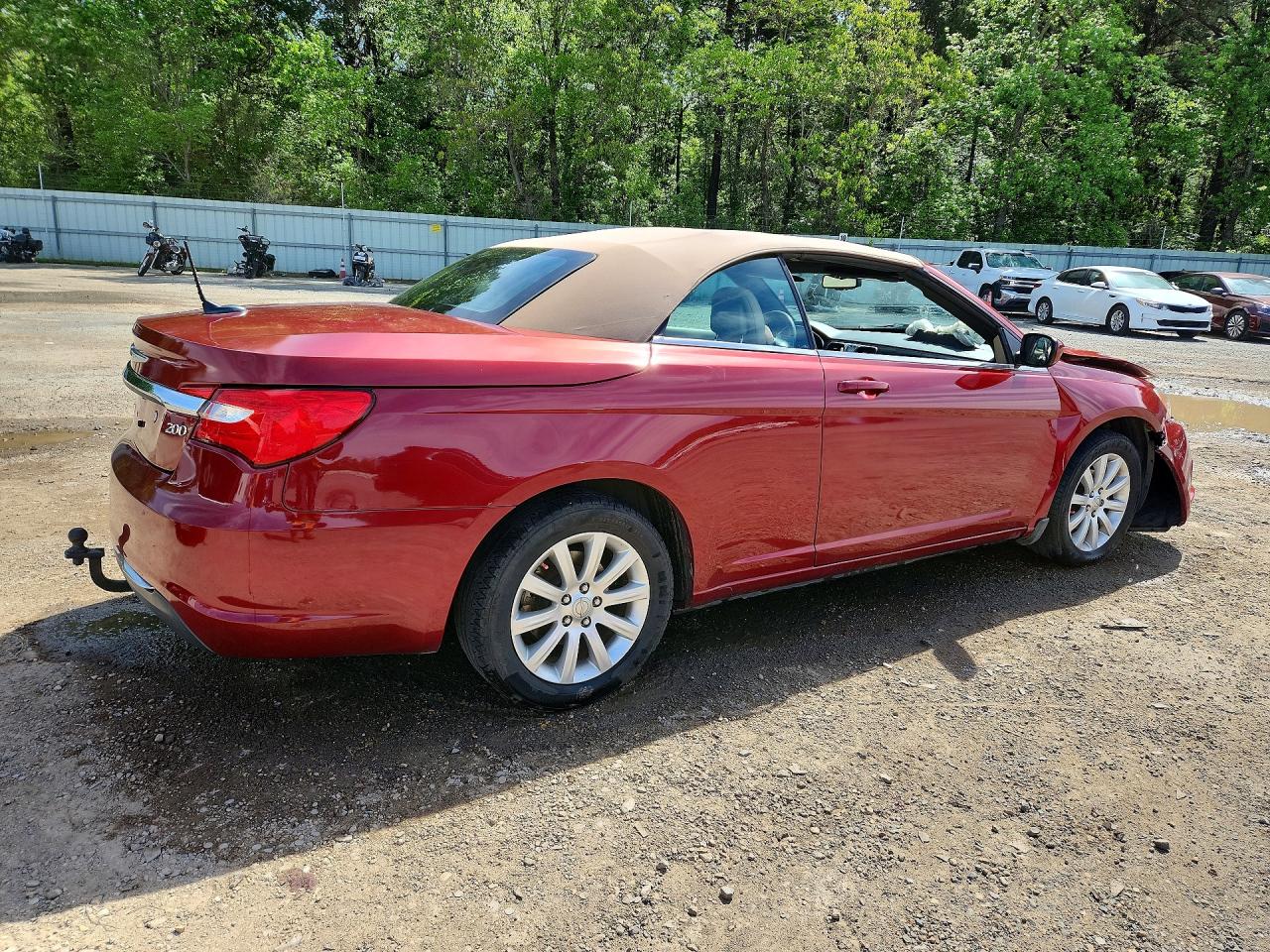 2013 CHRYSLER 200 TOURING photo 5