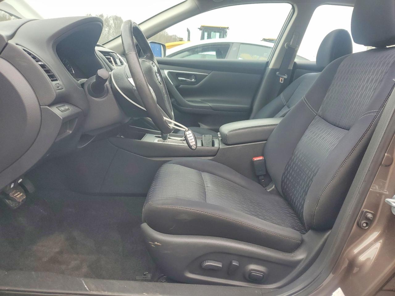 2017 NISSAN ALTIMA 2.5 SV photo 13