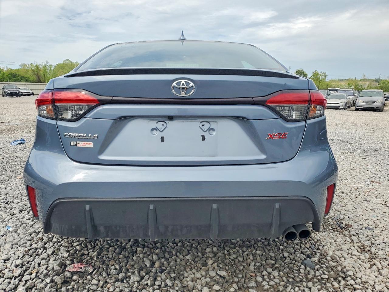 2024 TOYOTA COROLLA XSE photo 11