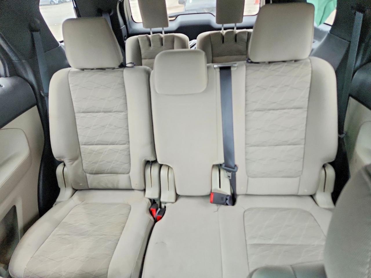 2015 FORD EXPLORER photo 19