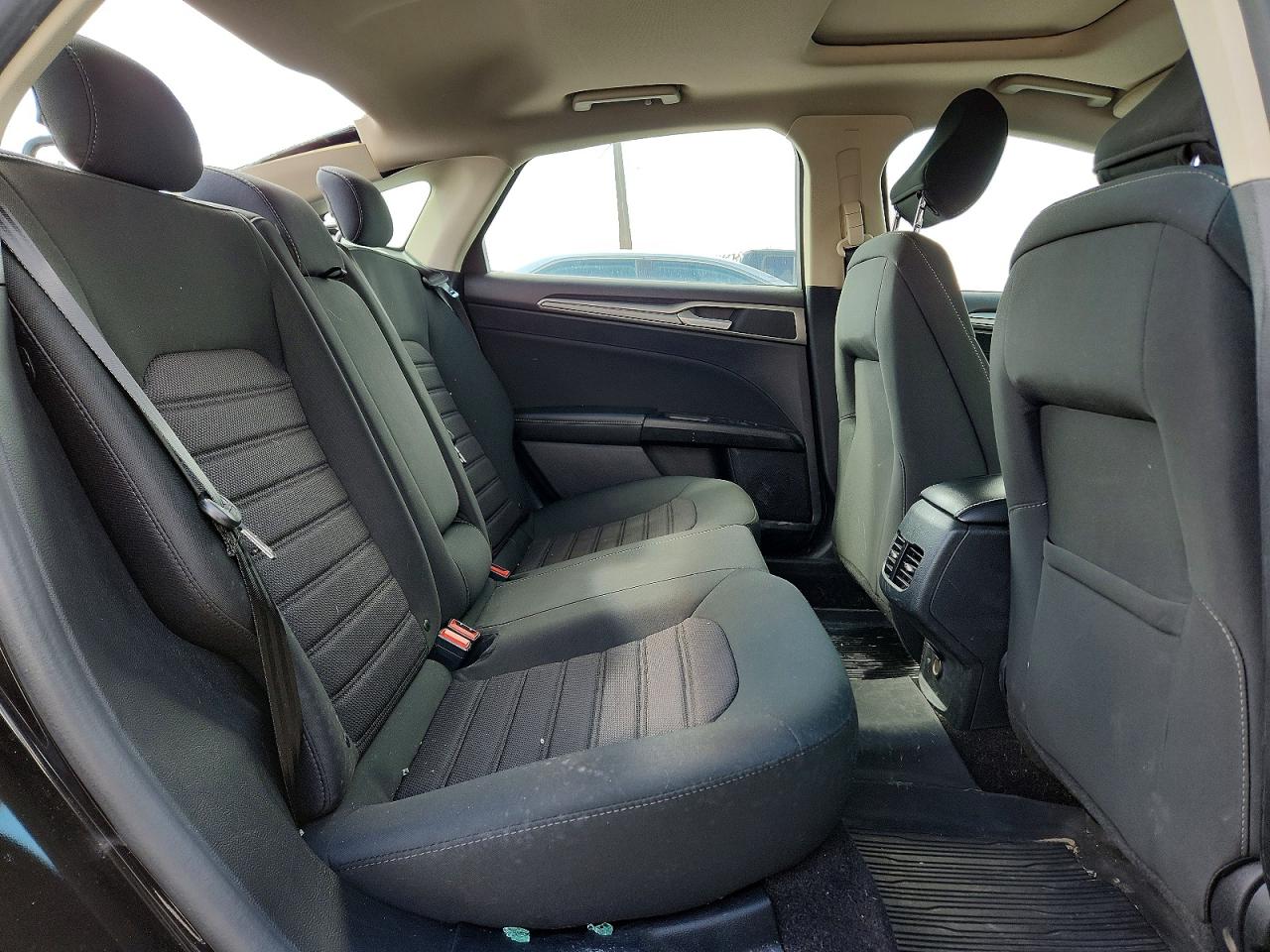 2020 FORD FUSION SE photo 10
