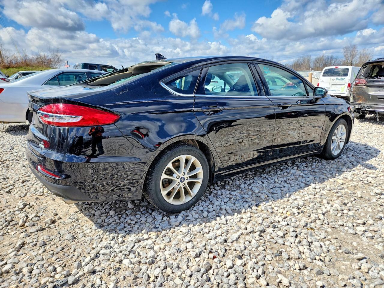 2020 FORD FUSION SE photo 3