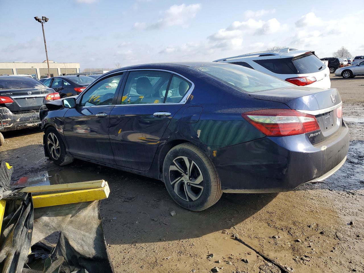 2016 HONDA ACCORD LX photo 3