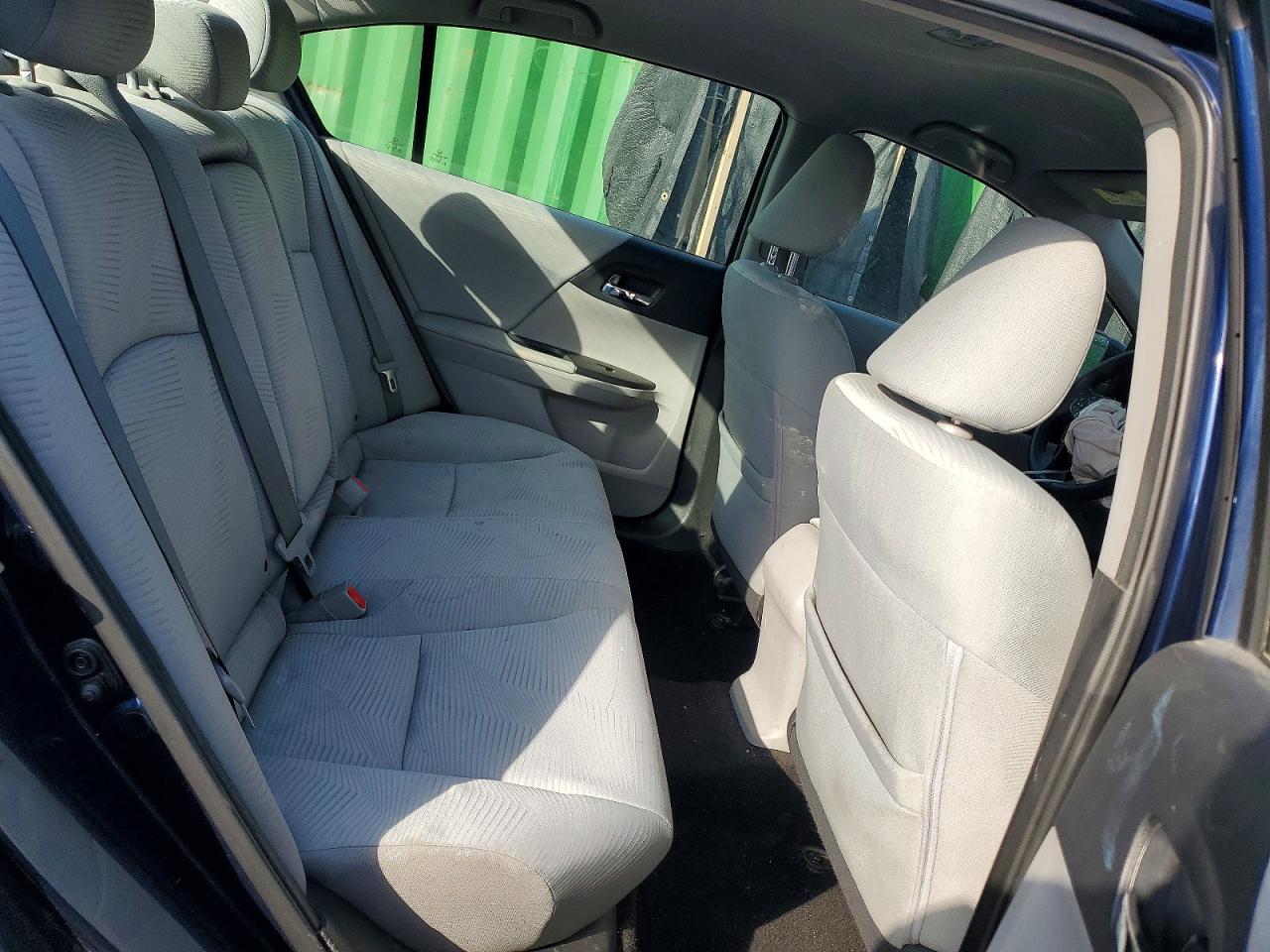 2016 HONDA ACCORD LX photo 19