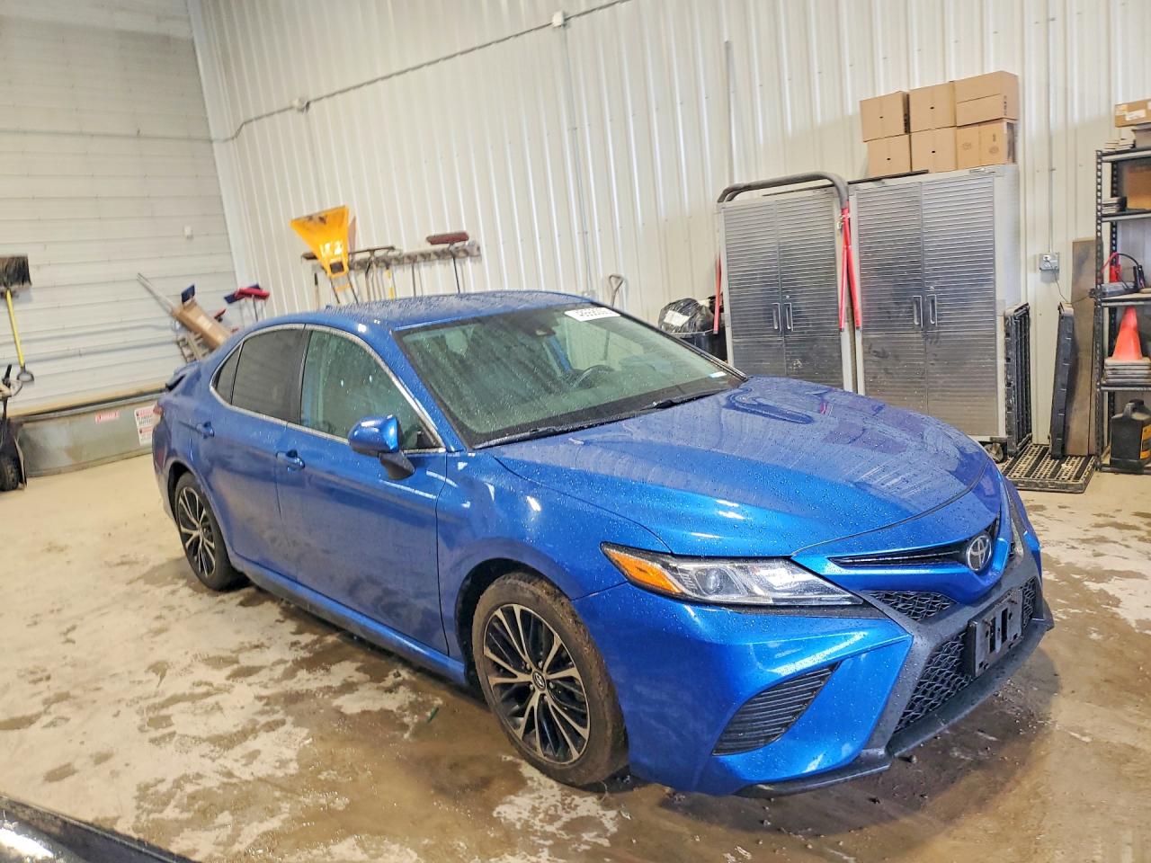 2020 TOYOTA CAMRY SE photo 10