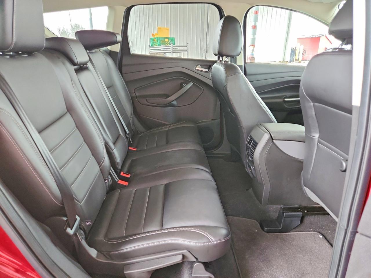 2016 FORD ESCAPE SE photo 21