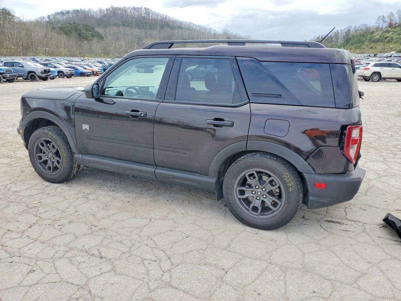 2021 FORD BRONCO photo 3