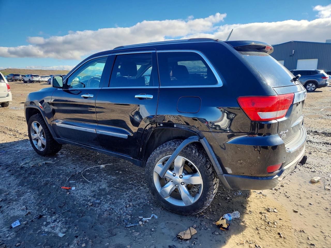 2012 JEEP GRAND CHEROKEE OVERLAND photo 2