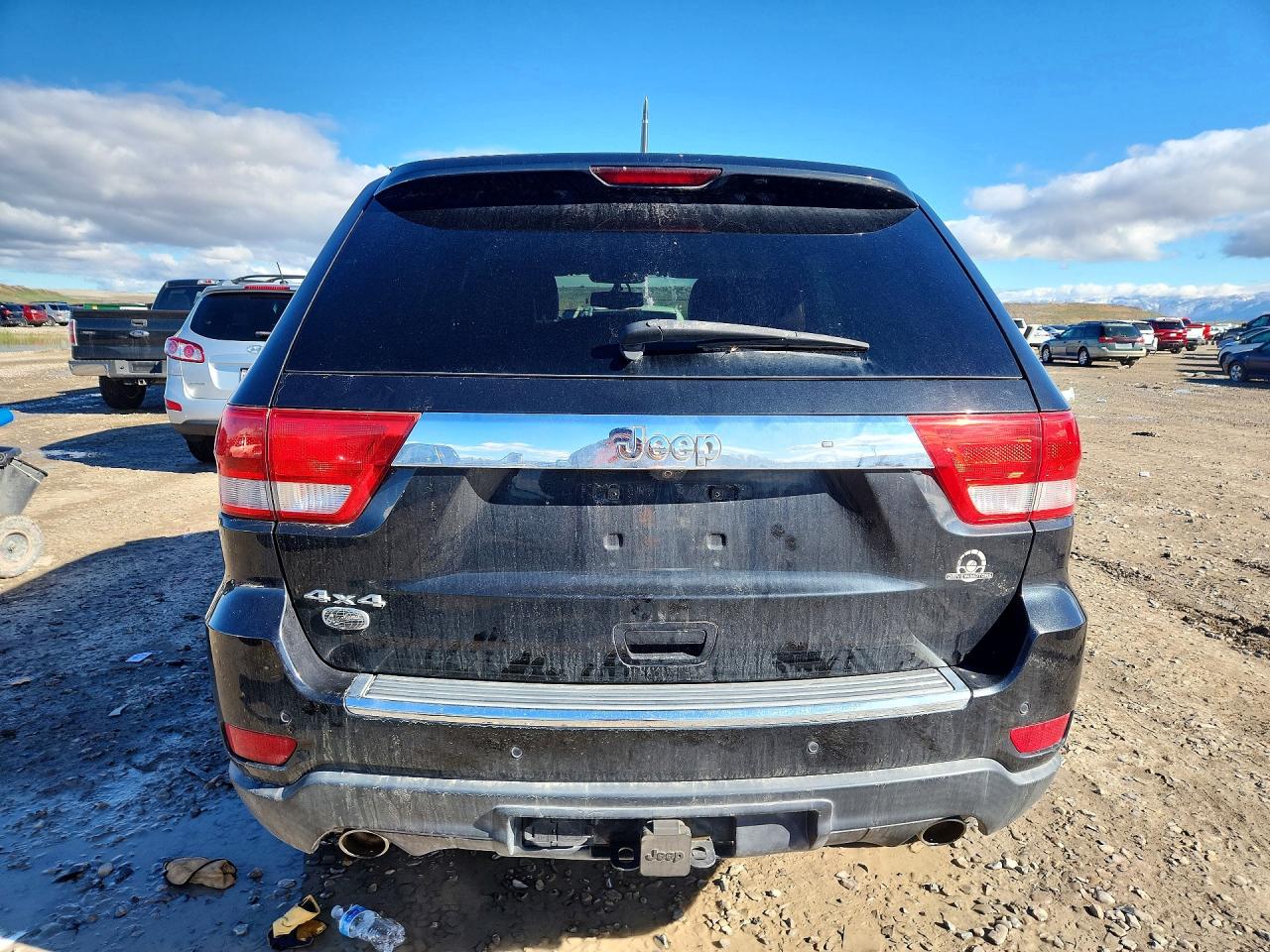 2012 JEEP GRAND CHEROKEE OVERLAND photo 6