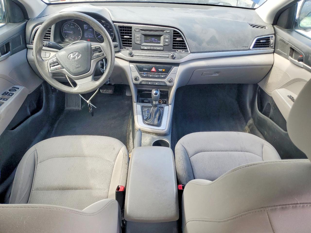 2018 HYUNDAI ELANTRA photo 8