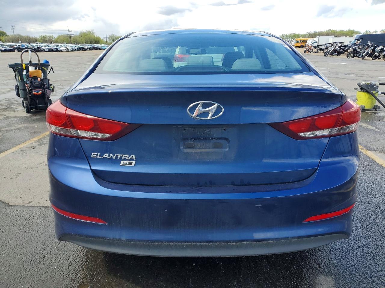 2018 HYUNDAI ELANTRA photo 6