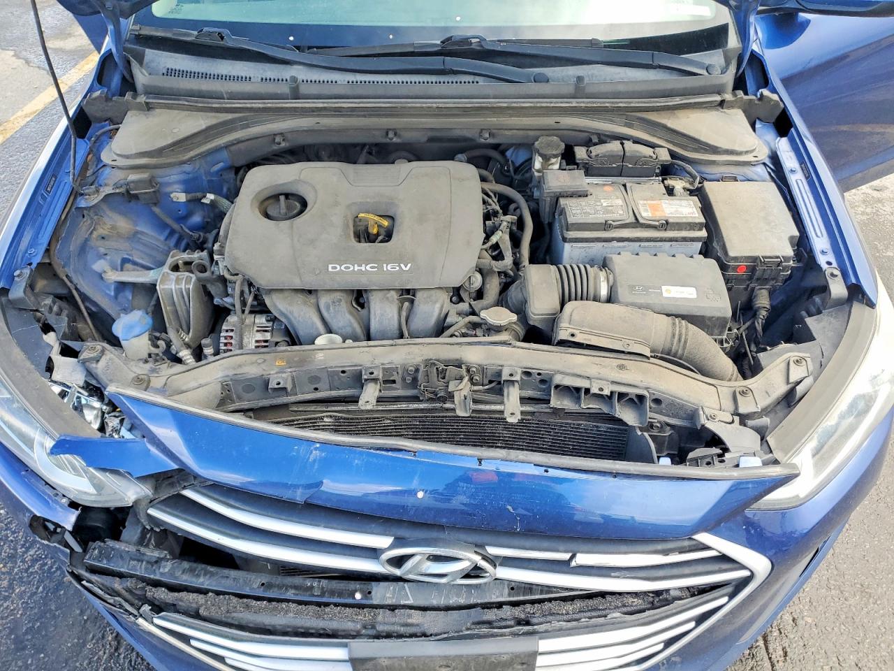 2018 HYUNDAI ELANTRA photo 11