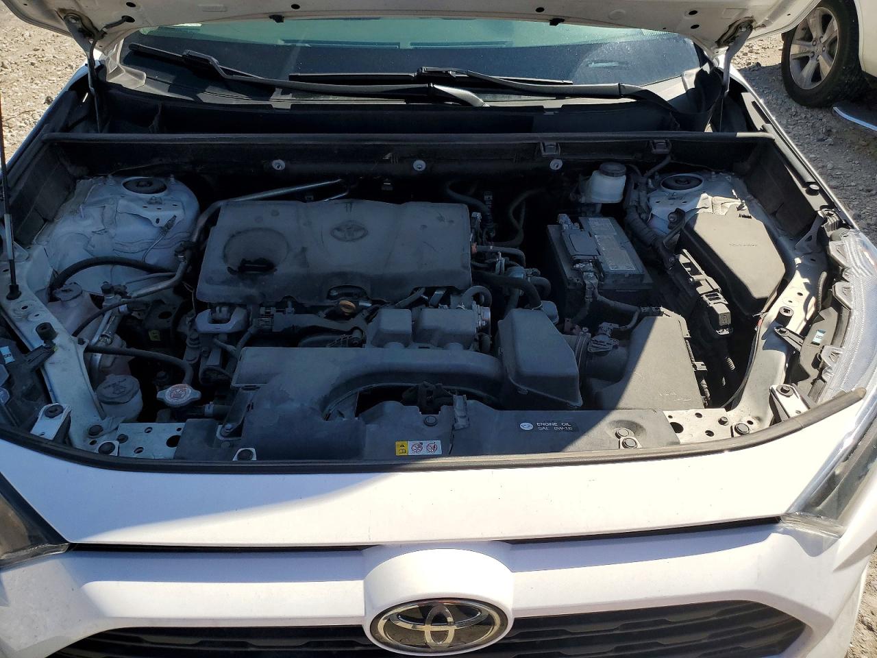 2022 TOYOTA RAV4 LE photo 21