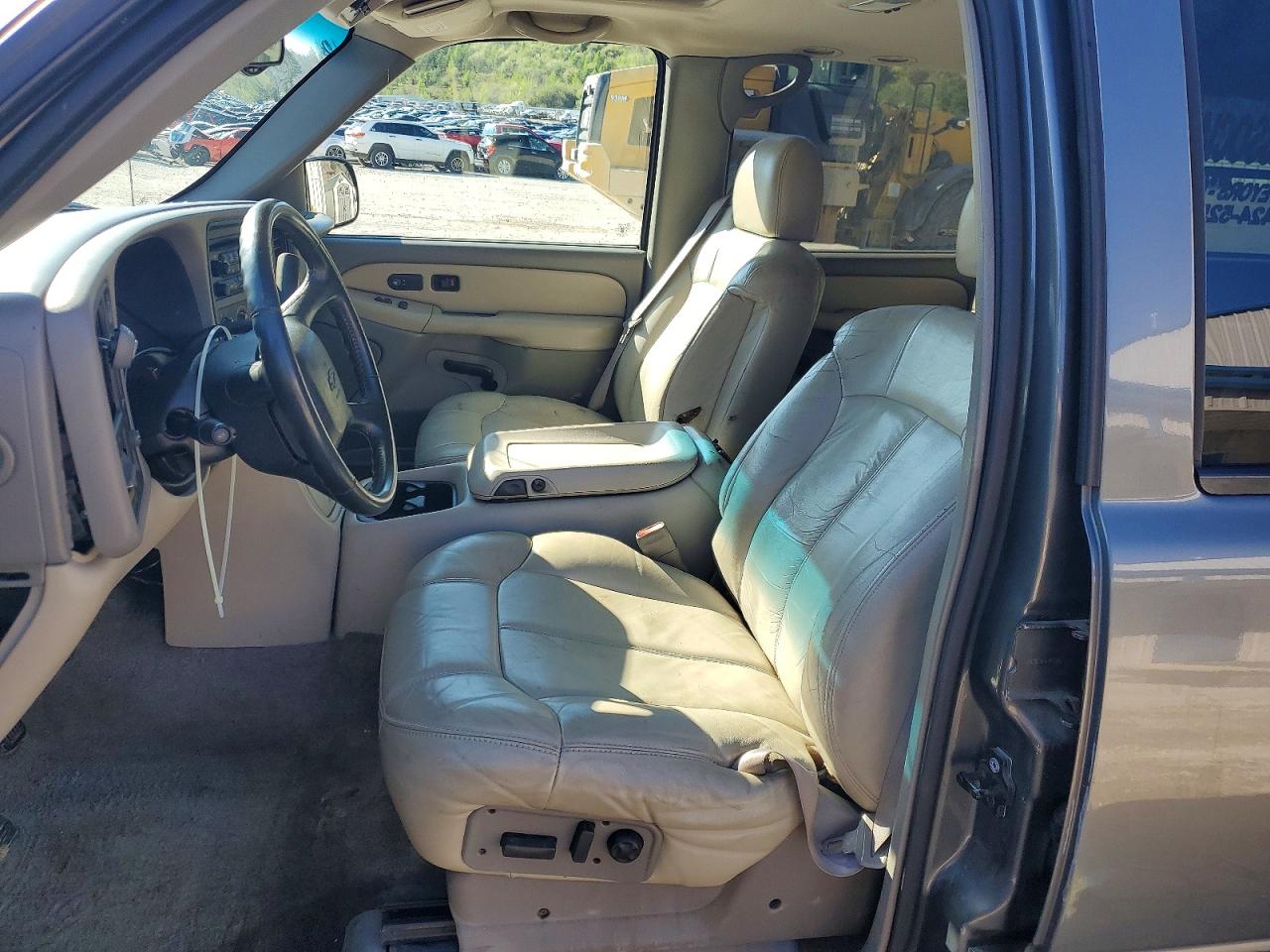 2000 CHEVROLET SUBURBAN K1500 photo 19