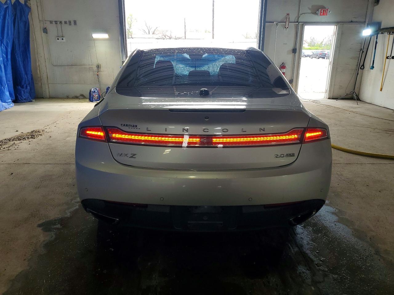 2015 LINCOLN MKZ photo 16