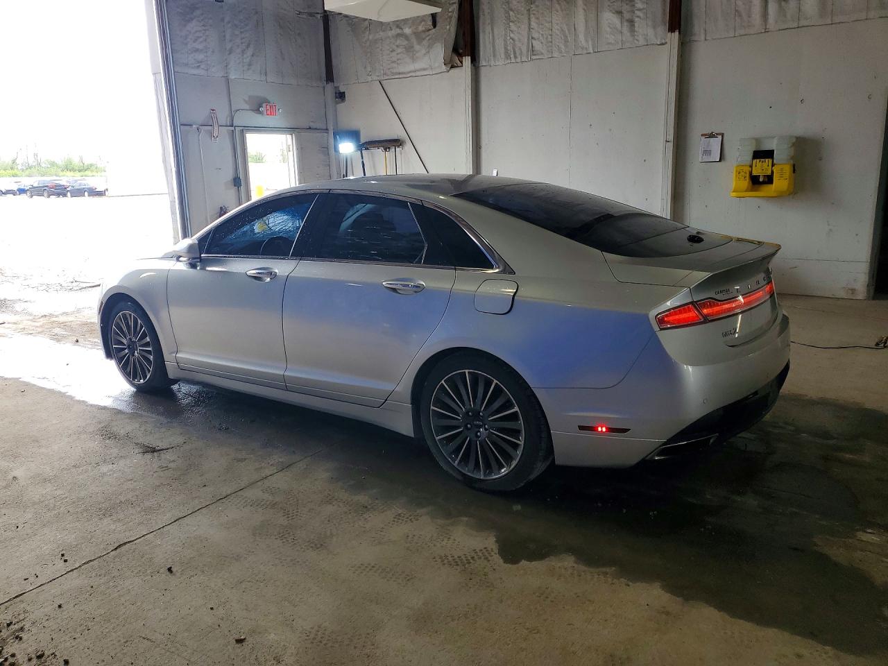 2015 LINCOLN MKZ photo 4