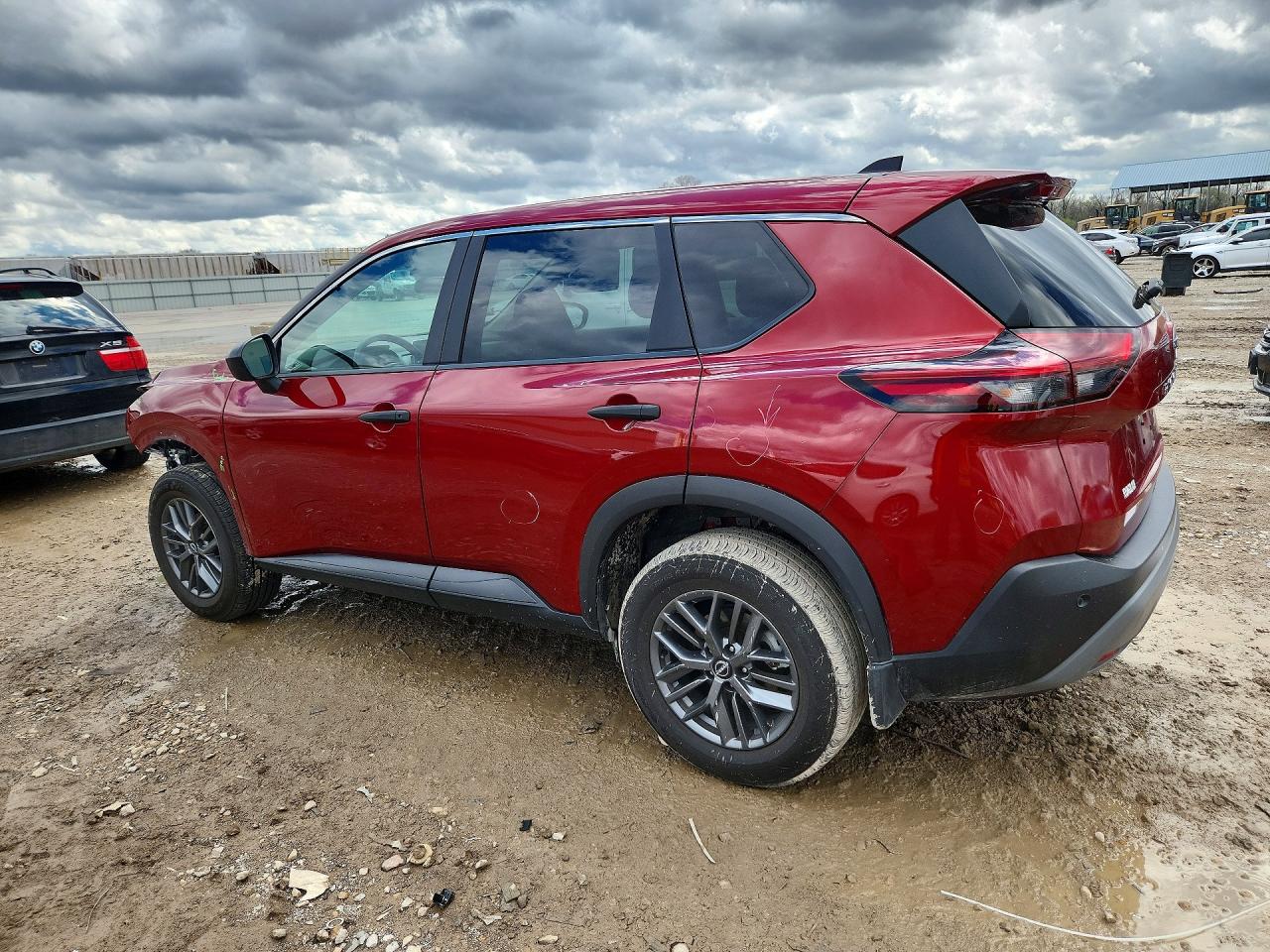 2023 NISSAN ROGUE S photo 4