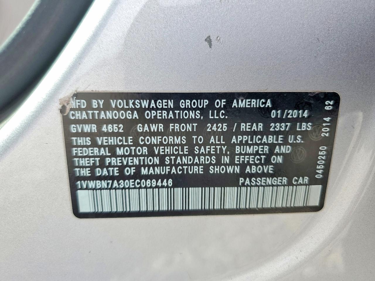 2014 VOLKSWAGEN PASSAT SE photo 12