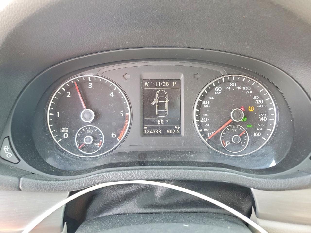 2014 VOLKSWAGEN PASSAT SE photo 9