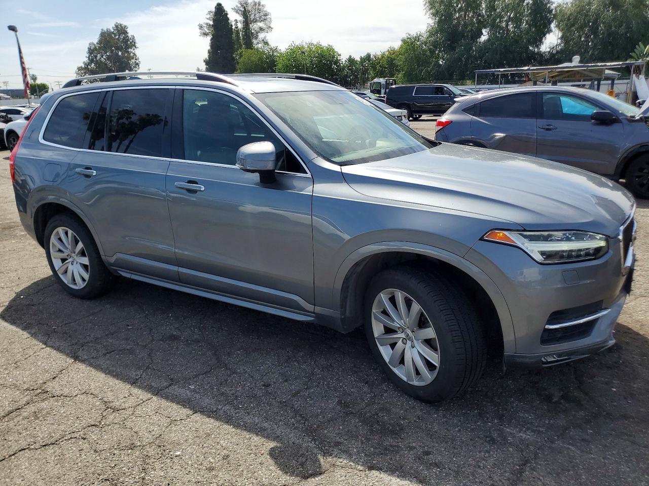 2016 VOLVO XC90 T6 photo 7