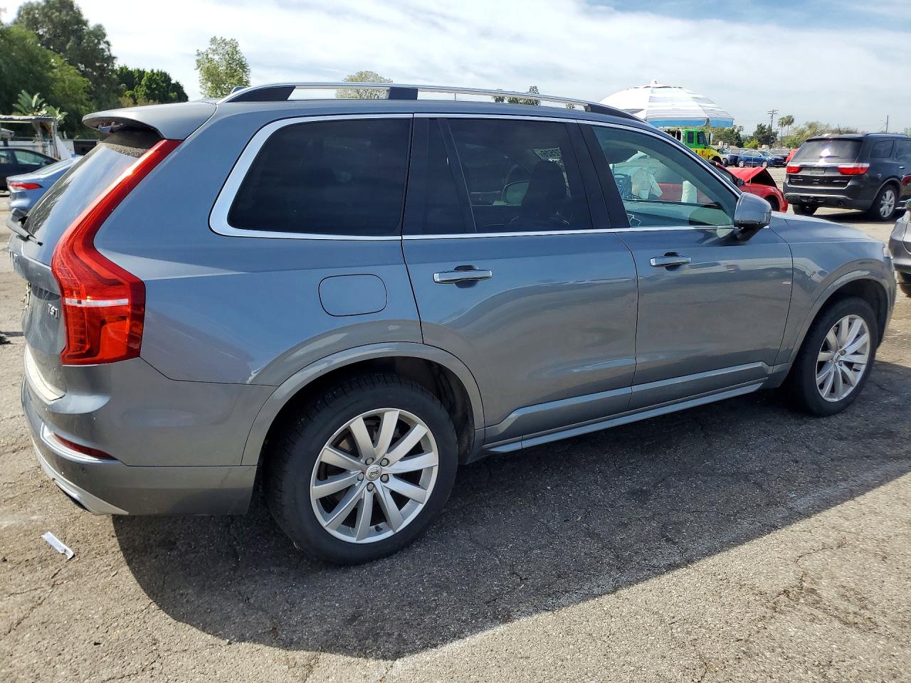 2016 VOLVO XC90 T6 photo 5