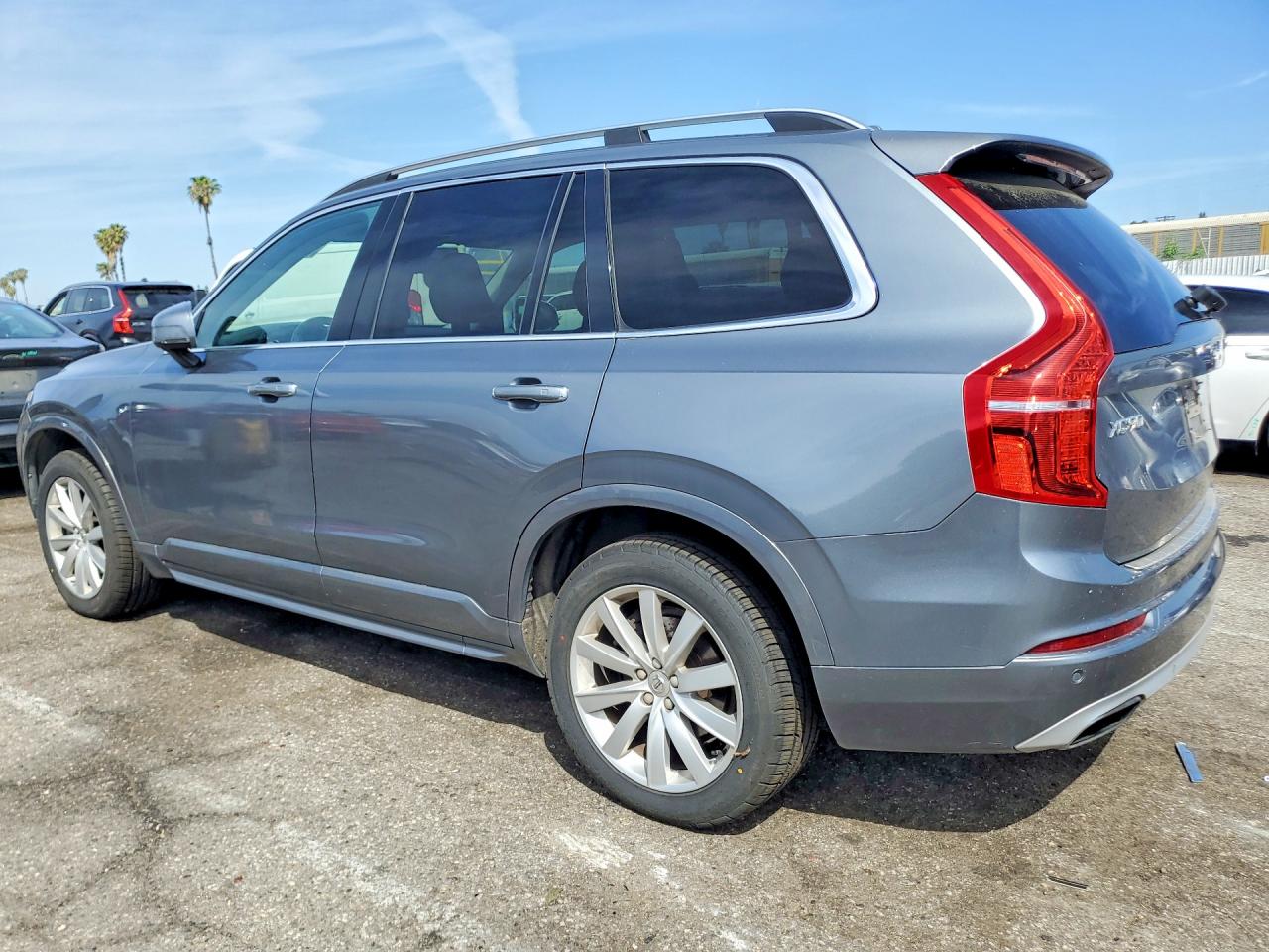2016 VOLVO XC90 T6 photo 3