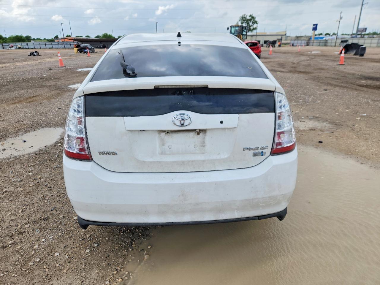 2007 TOYOTA PRIUS BASE photo 16