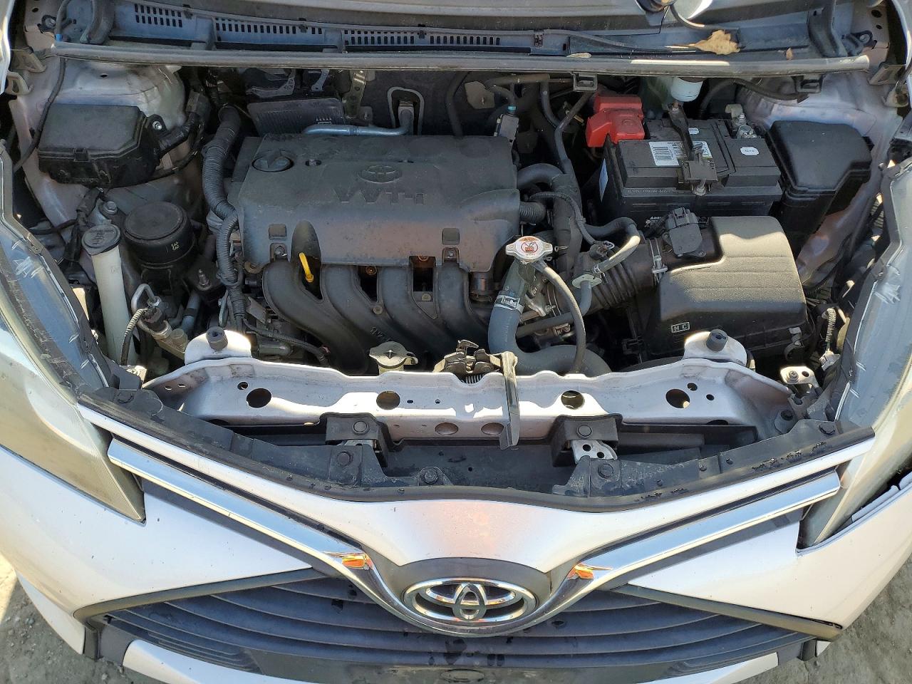 2017 TOYOTA YARIS 5-DOOR L FLEET photo 31