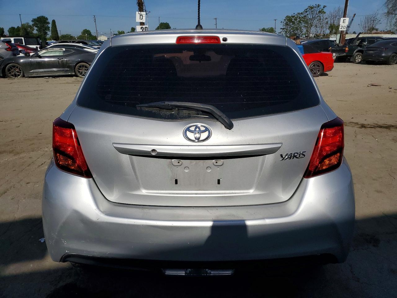 2017 TOYOTA YARIS 5-DOOR L FLEET photo 16