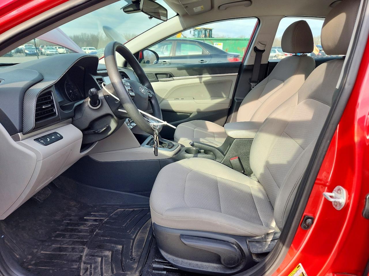 2020 HYUNDAI ELANTRA SEL photo 19