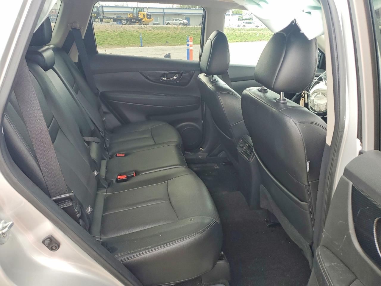 2017 NISSAN ROGUE SL photo 31