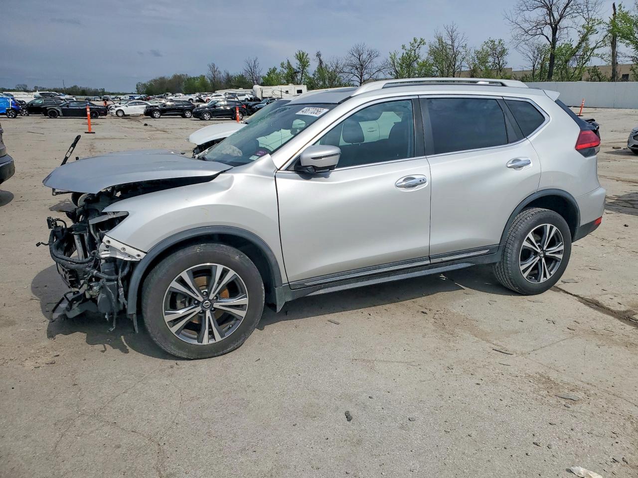 2017 NISSAN ROGUE
