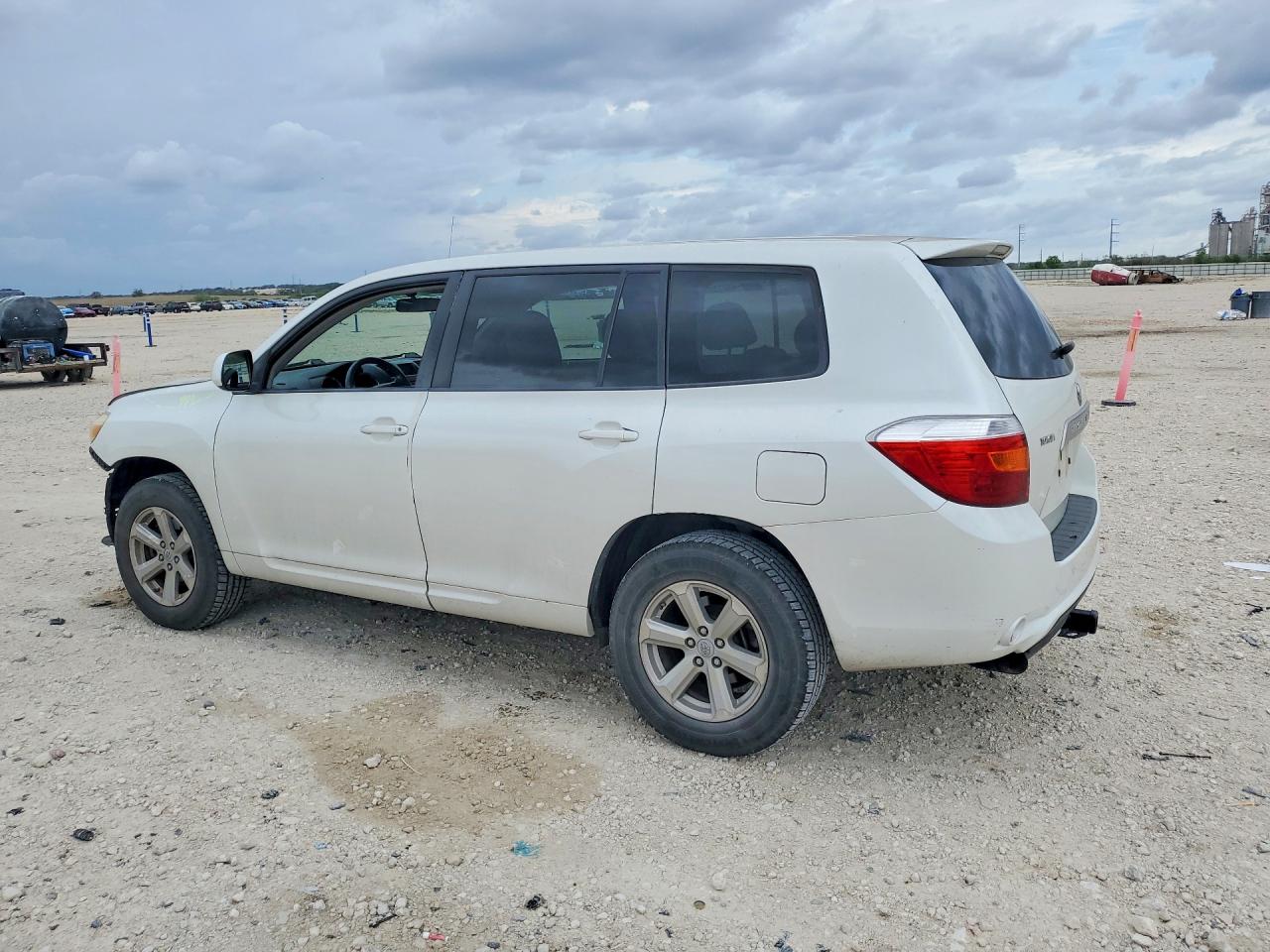 2008 TOYOTA HIGHLANDER BASE photo 3