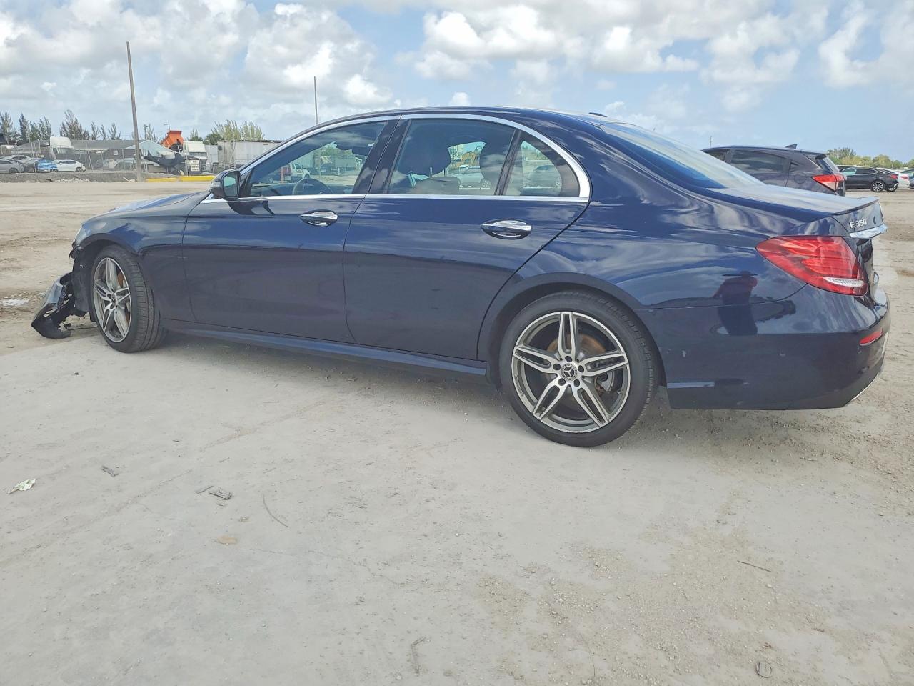 2020 MERCEDES-BENZ E 350 photo 3