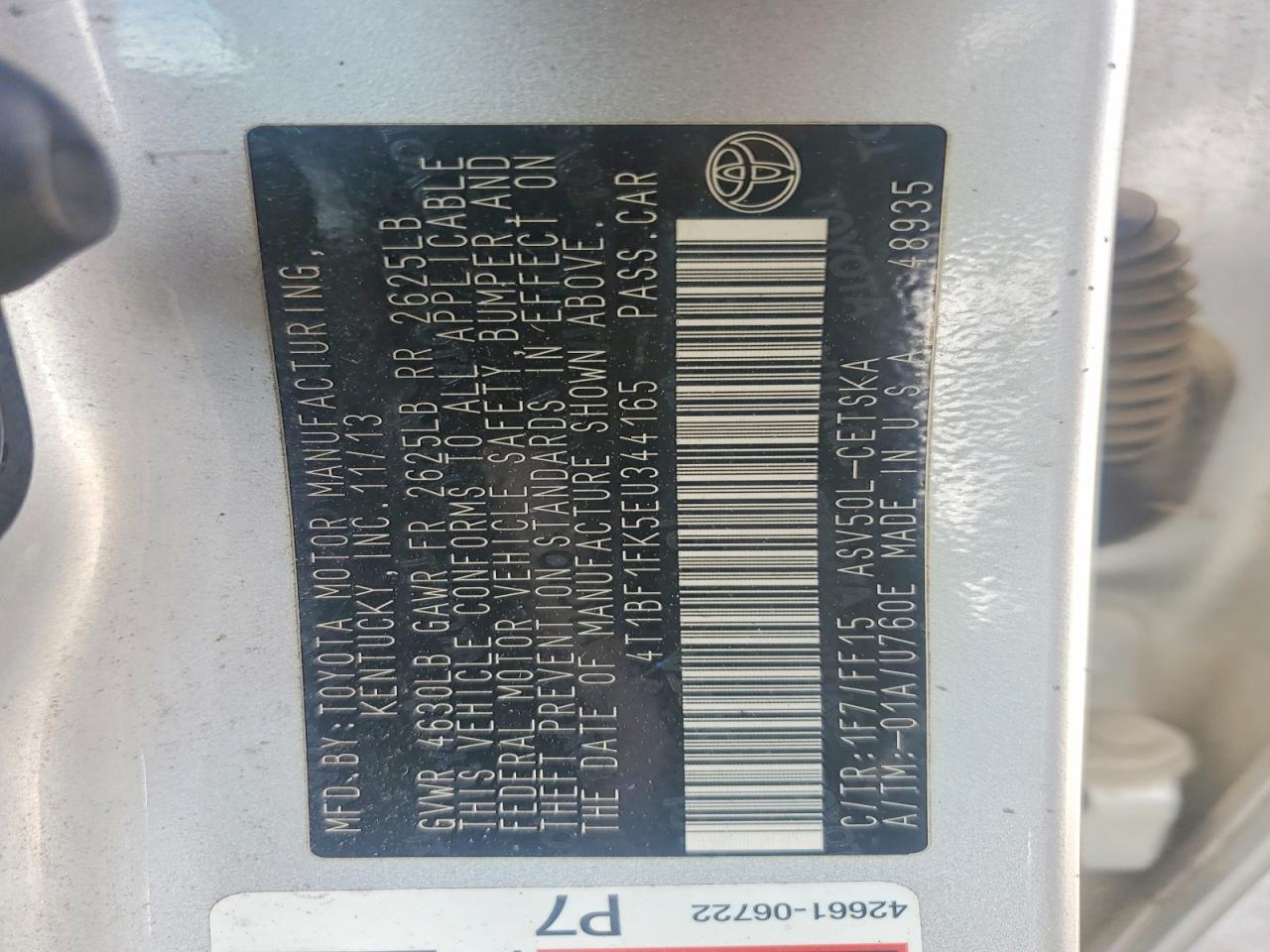 2014 TOYOTA CAMRY SE photo 12