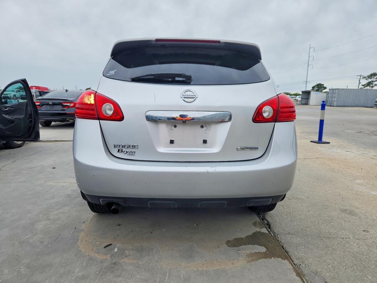 2013 NISSAN ROGUE S photo 11