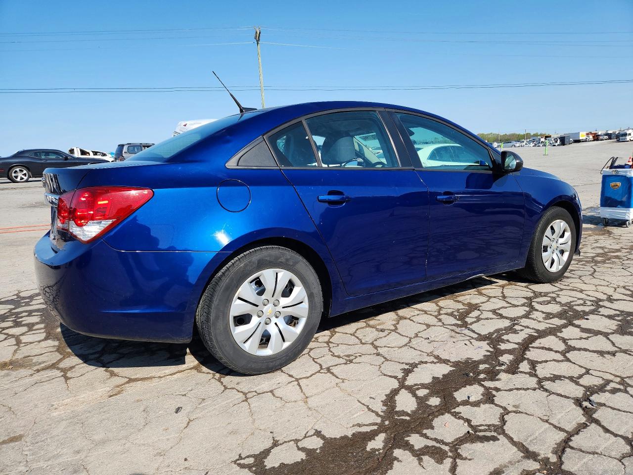 2013 CHEVROLET CRUZE LS photo 5