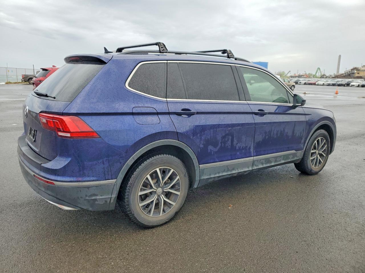 2021 VOLKSWAGEN TIGUAN SE photo 5